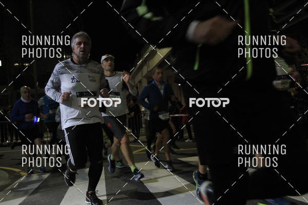 Buy your photos of the eventS�o Silvestre Porto 2019 on Fotop