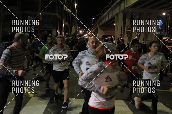 Buy your photos of the eventS�o Silvestre Porto 2019 on Fotop