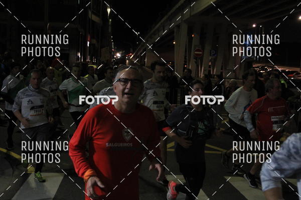 Buy your photos of the eventS�o Silvestre Porto 2019 on Fotop