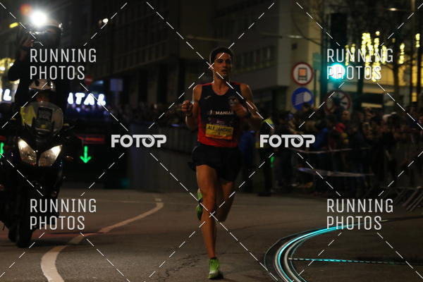Buy your photos of the eventS�o Silvestre Porto 2019 on Fotop