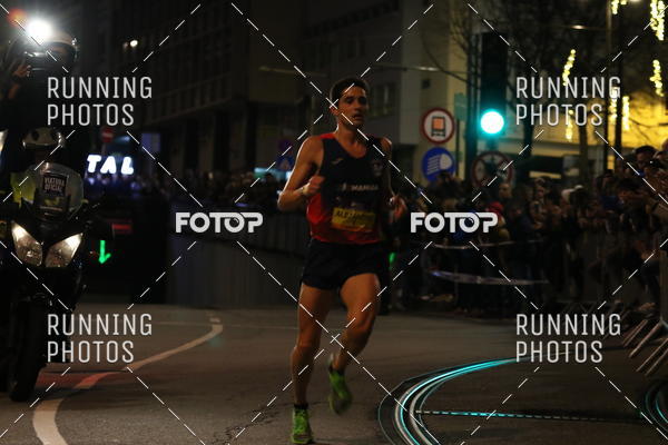 Buy your photos of the eventS�o Silvestre Porto 2019 on Fotop