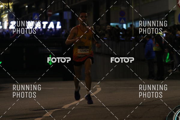 Buy your photos of the eventS�o Silvestre Porto 2019 on Fotop