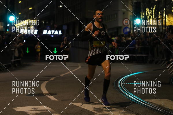 Buy your photos of the eventS�o Silvestre Porto 2019 on Fotop