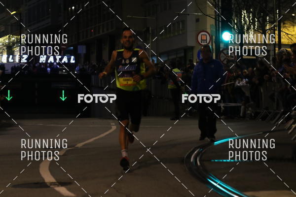 Buy your photos of the eventS�o Silvestre Porto 2019 on Fotop