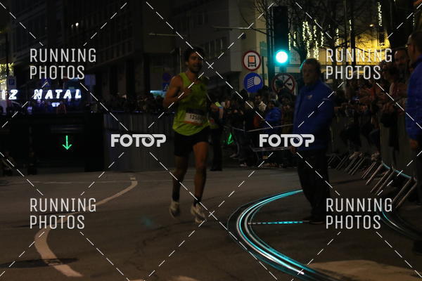 Buy your photos of the eventS�o Silvestre Porto 2019 on Fotop