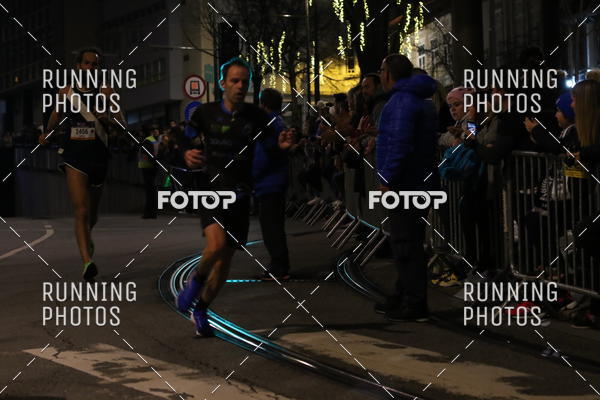 Buy your photos of the eventS�o Silvestre Porto 2019 on Fotop