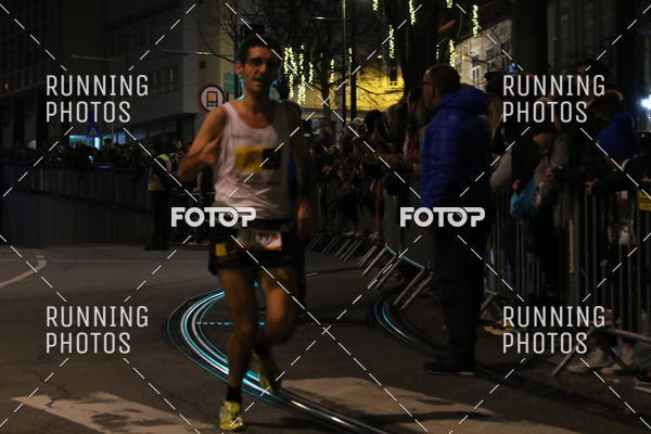 Compra tus fotos del eventoS�o Silvestre Porto 2019 En Fotop