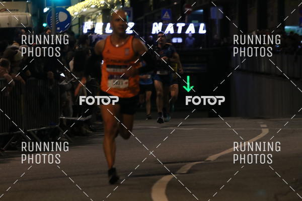 Compra tus fotos del eventoS�o Silvestre Porto 2019 En Fotop