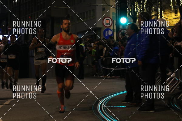 Compra tus fotos del eventoS�o Silvestre Porto 2019 En Fotop