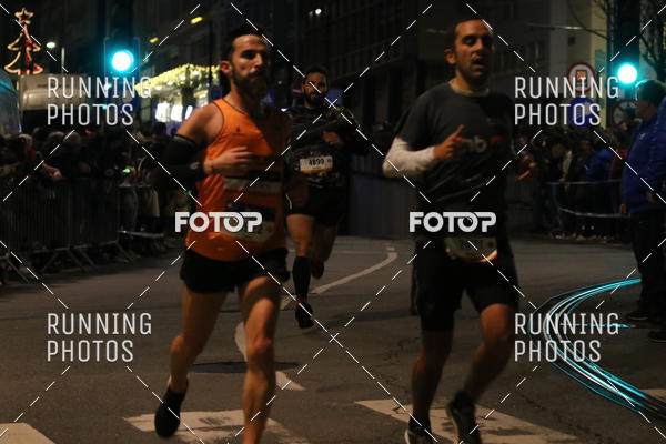 Compra tus fotos del eventoS�o Silvestre Porto 2019 En Fotop