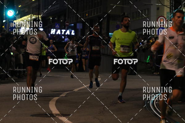 Buy your photos of the eventSo Silvestre Porto 2019 on Fotop