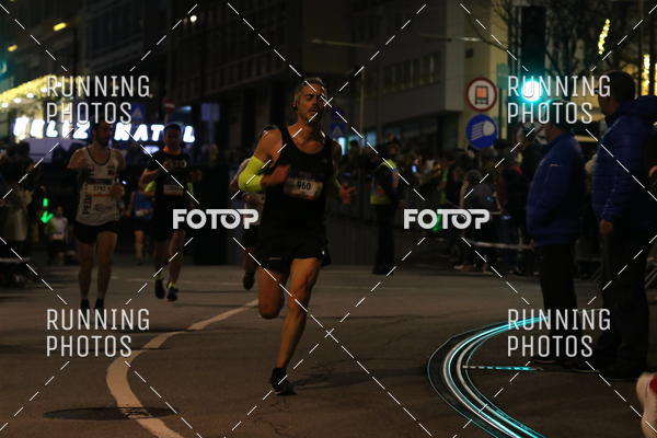Buy your photos of the eventS�o Silvestre Porto 2019 on Fotop