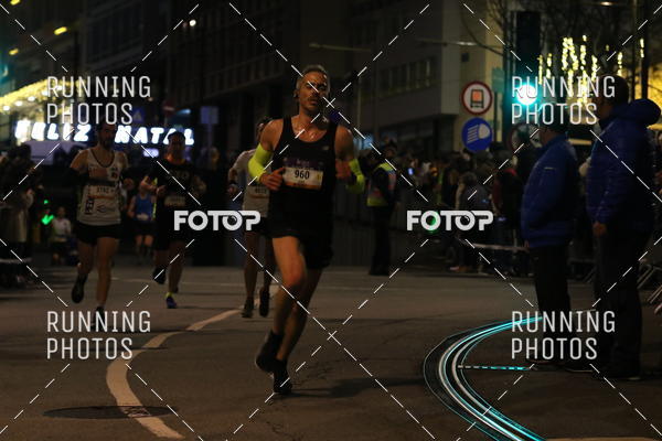 Buy your photos of the eventS�o Silvestre Porto 2019 on Fotop