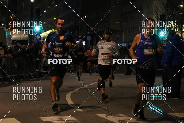 Buy your photos of the eventS�o Silvestre Porto 2019 on Fotop