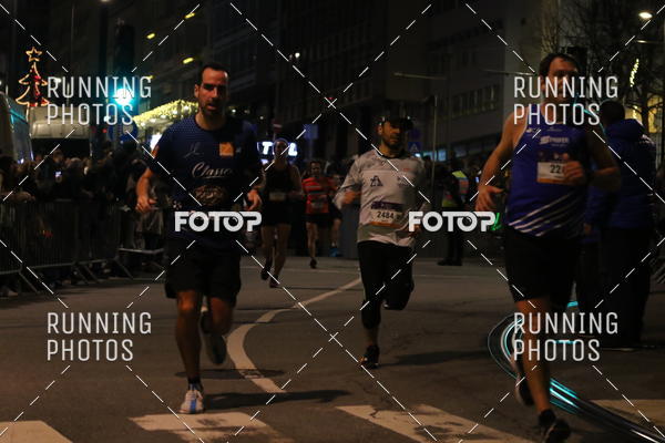 Buy your photos of the eventS�o Silvestre Porto 2019 on Fotop