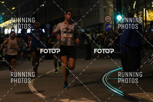 Buy your photos of the eventS�o Silvestre Porto 2019 on Fotop