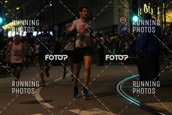 Buy your photos of the eventS�o Silvestre Porto 2019 on Fotop