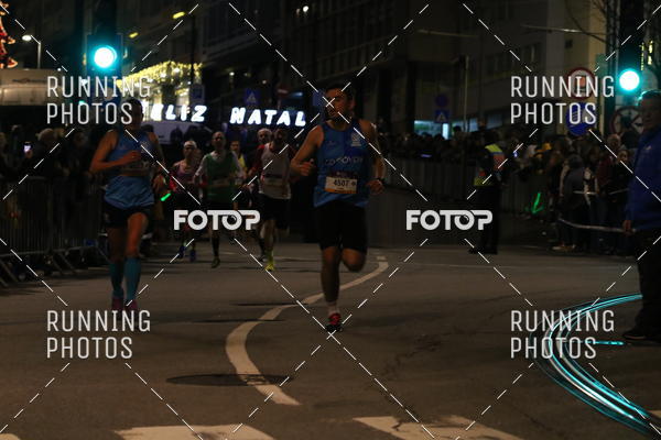 Buy your photos of the eventS�o Silvestre Porto 2019 on Fotop