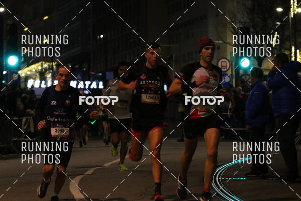 Buy your photos of the eventS�o Silvestre Porto 2019 on Fotop