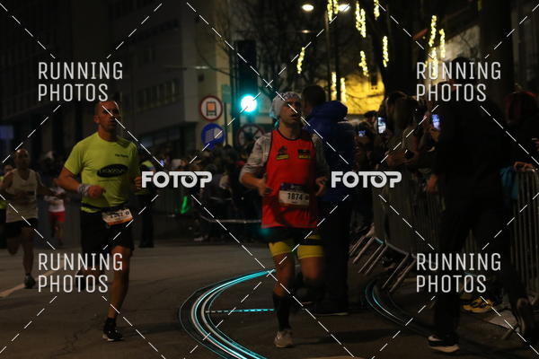 Buy your photos of the eventS�o Silvestre Porto 2019 on Fotop