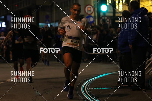 Buy your photos of the eventS�o Silvestre Porto 2019 on Fotop