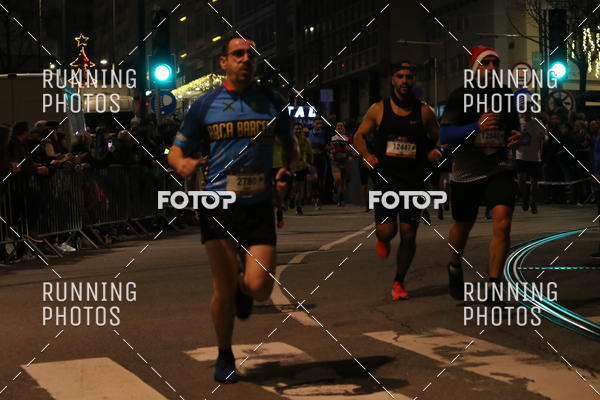 Buy your photos of the eventS�o Silvestre Porto 2019 on Fotop