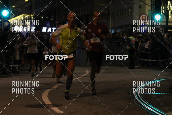 Buy your photos of the eventS�o Silvestre Porto 2019 on Fotop