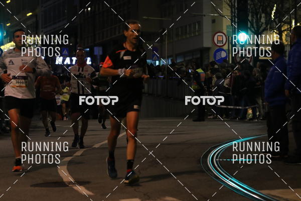 Buy your photos of the eventS�o Silvestre Porto 2019 on Fotop