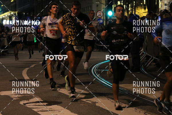 Buy your photos of the eventS�o Silvestre Porto 2019 on Fotop