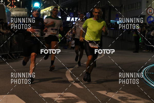 Buy your photos of the eventS�o Silvestre Porto 2019 on Fotop