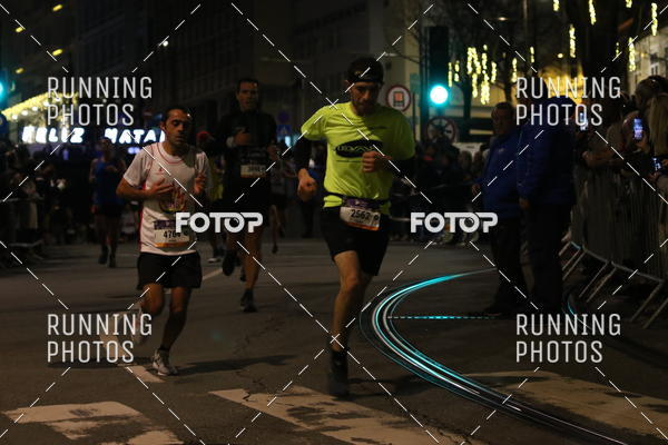 Buy your photos of the eventS�o Silvestre Porto 2019 on Fotop