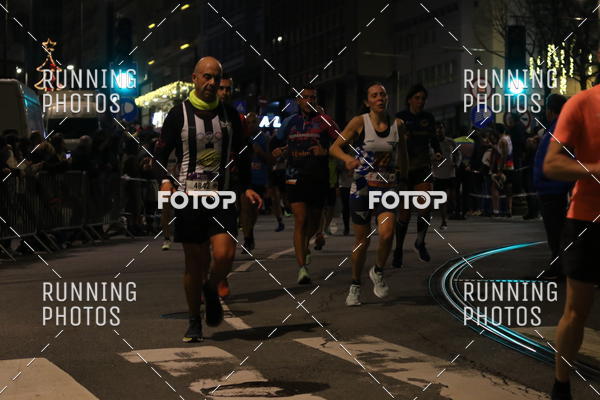 Buy your photos of the eventS�o Silvestre Porto 2019 on Fotop