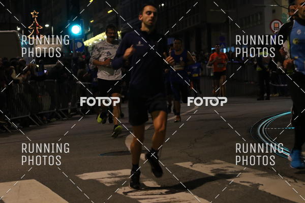 Buy your photos of the eventS�o Silvestre Porto 2019 on Fotop