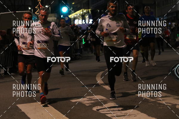 Buy your photos of the eventS�o Silvestre Porto 2019 on Fotop