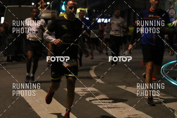 Buy your photos of the eventS�o Silvestre Porto 2019 on Fotop