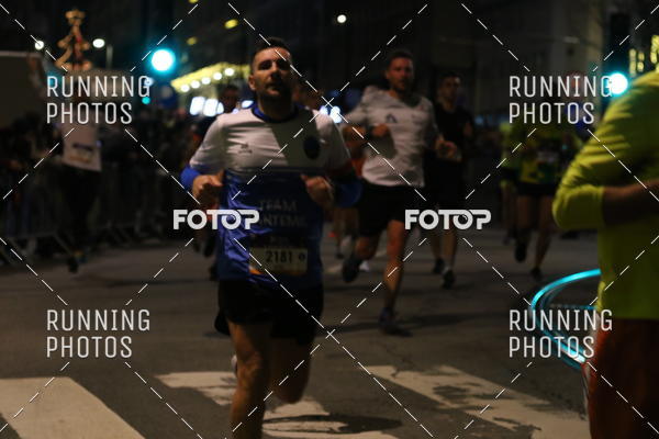 Buy your photos of the eventS�o Silvestre Porto 2019 on Fotop