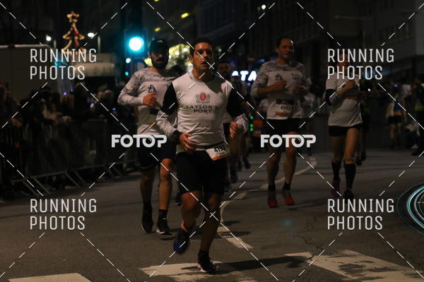 Buy your photos of the eventS�o Silvestre Porto 2019 on Fotop