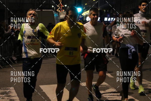 Buy your photos of the eventS�o Silvestre Porto 2019 on Fotop