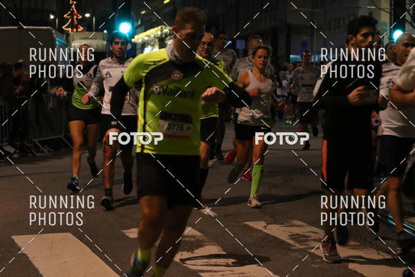 Buy your photos of the eventS�o Silvestre Porto 2019 on Fotop