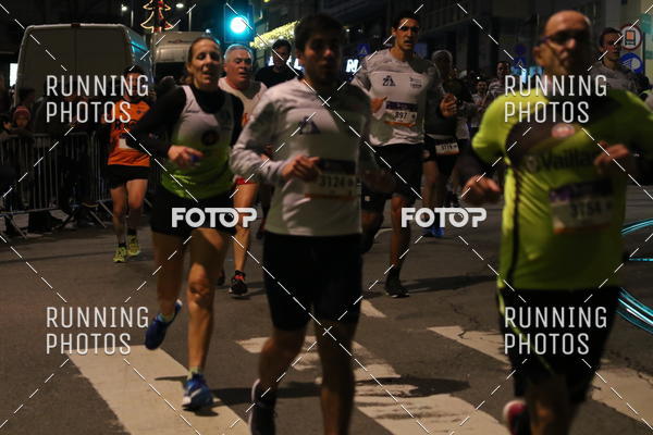Buy your photos of the eventS�o Silvestre Porto 2019 on Fotop