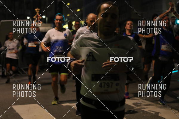 Buy your photos of the eventS�o Silvestre Porto 2019 on Fotop