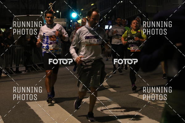 Buy your photos of the eventS�o Silvestre Porto 2019 on Fotop