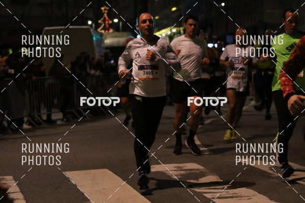 Buy your photos of the eventS�o Silvestre Porto 2019 on Fotop
