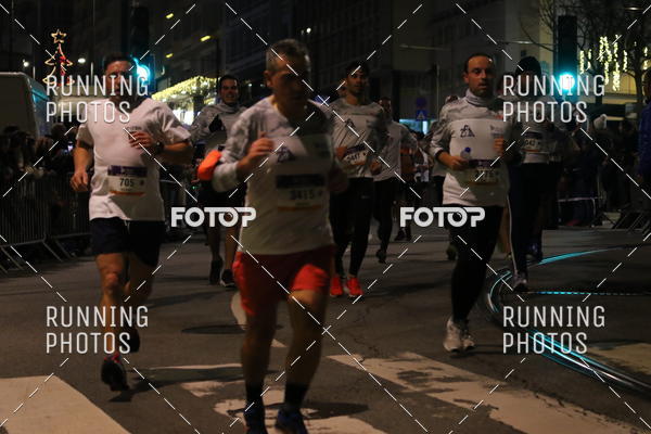 Buy your photos of the eventS�o Silvestre Porto 2019 on Fotop