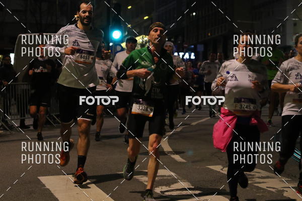 Buy your photos of the eventS�o Silvestre Porto 2019 on Fotop