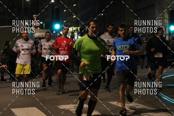 Buy your photos of the eventS�o Silvestre Porto 2019 on Fotop