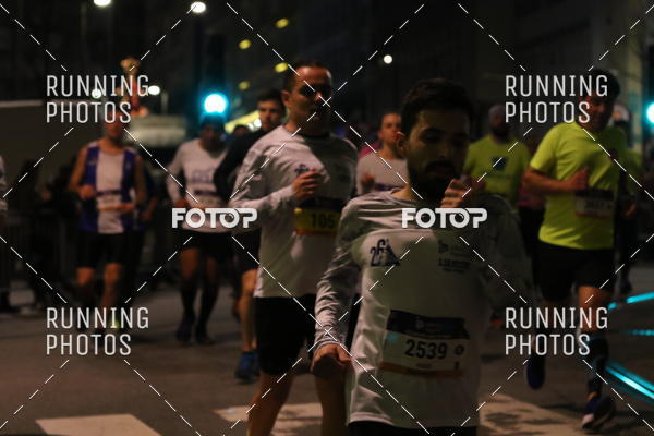 Buy your photos of the eventS�o Silvestre Porto 2019 on Fotop