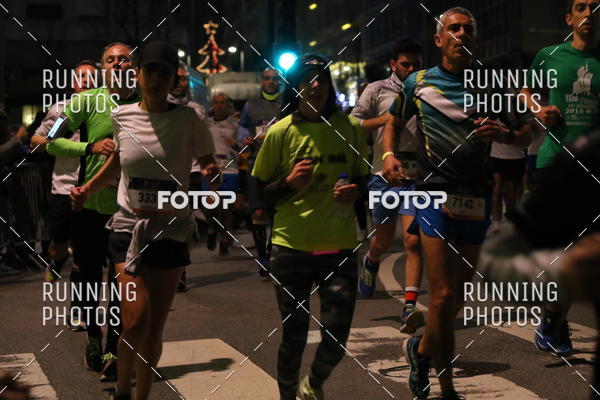 Buy your photos of the eventS�o Silvestre Porto 2019 on Fotop