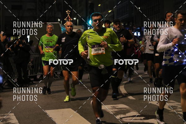 Buy your photos of the eventS�o Silvestre Porto 2019 on Fotop