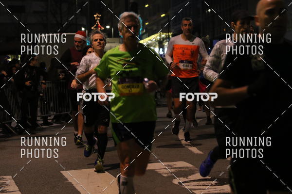 Buy your photos of the eventS�o Silvestre Porto 2019 on Fotop